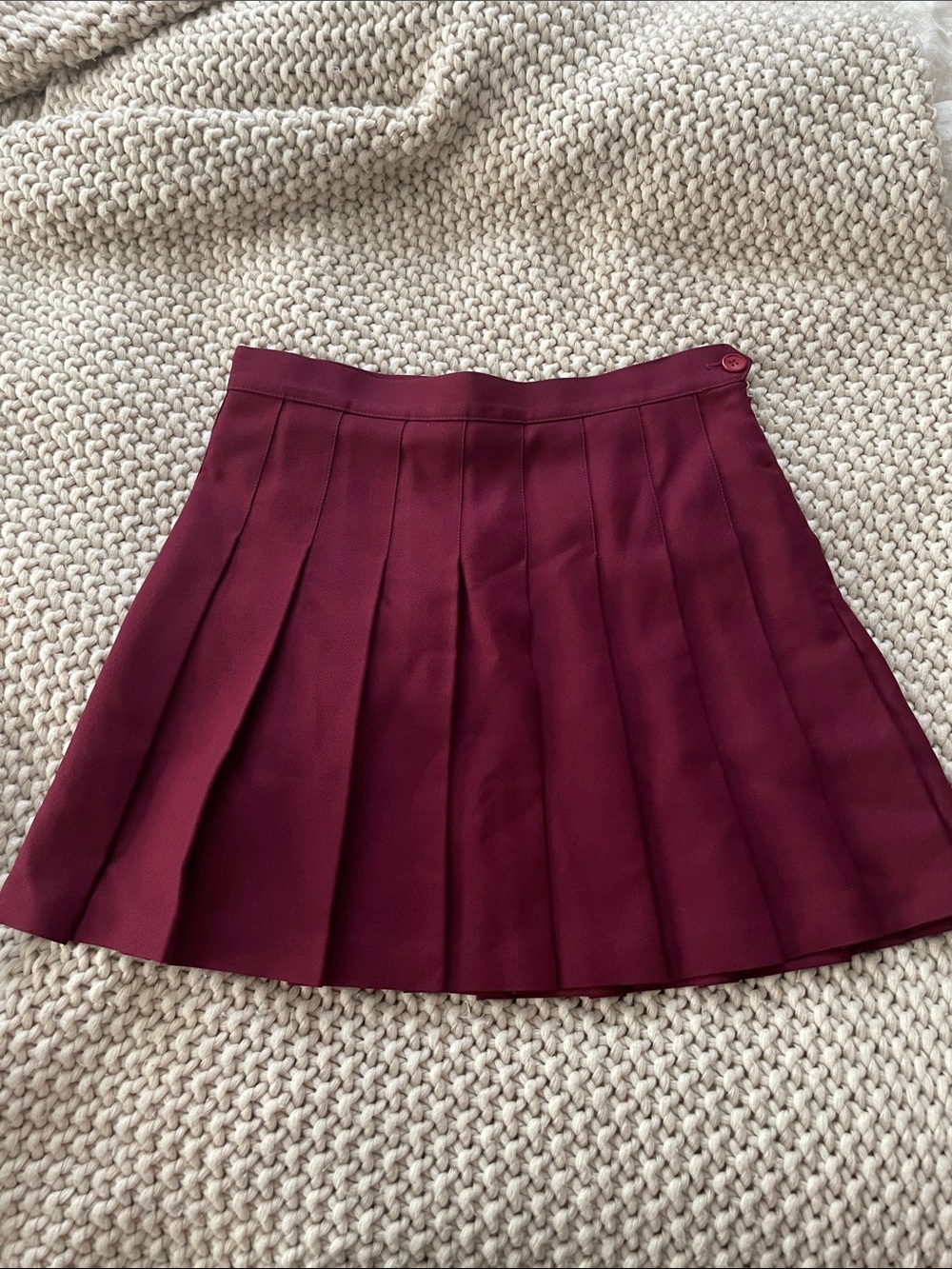 American Apparel Pleated Mini Skirt in Burgundy